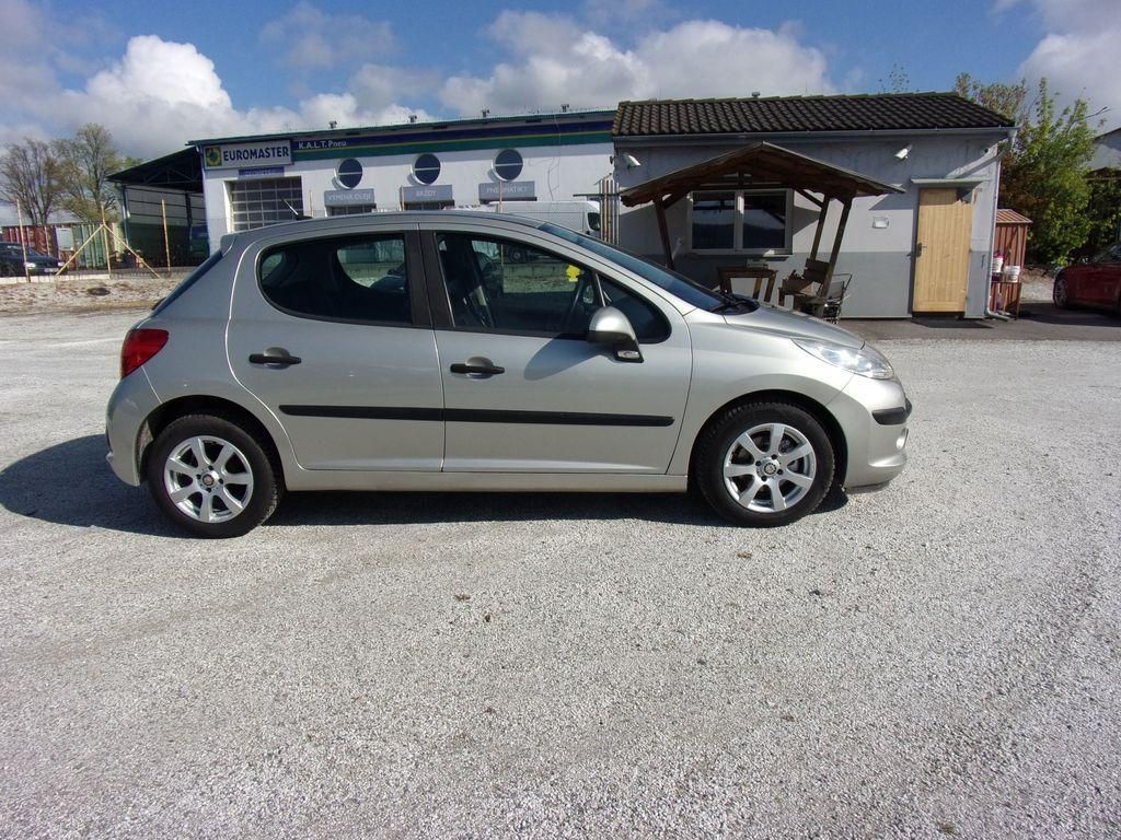 Peugeot 207, 1.4 Urban - fotka 4