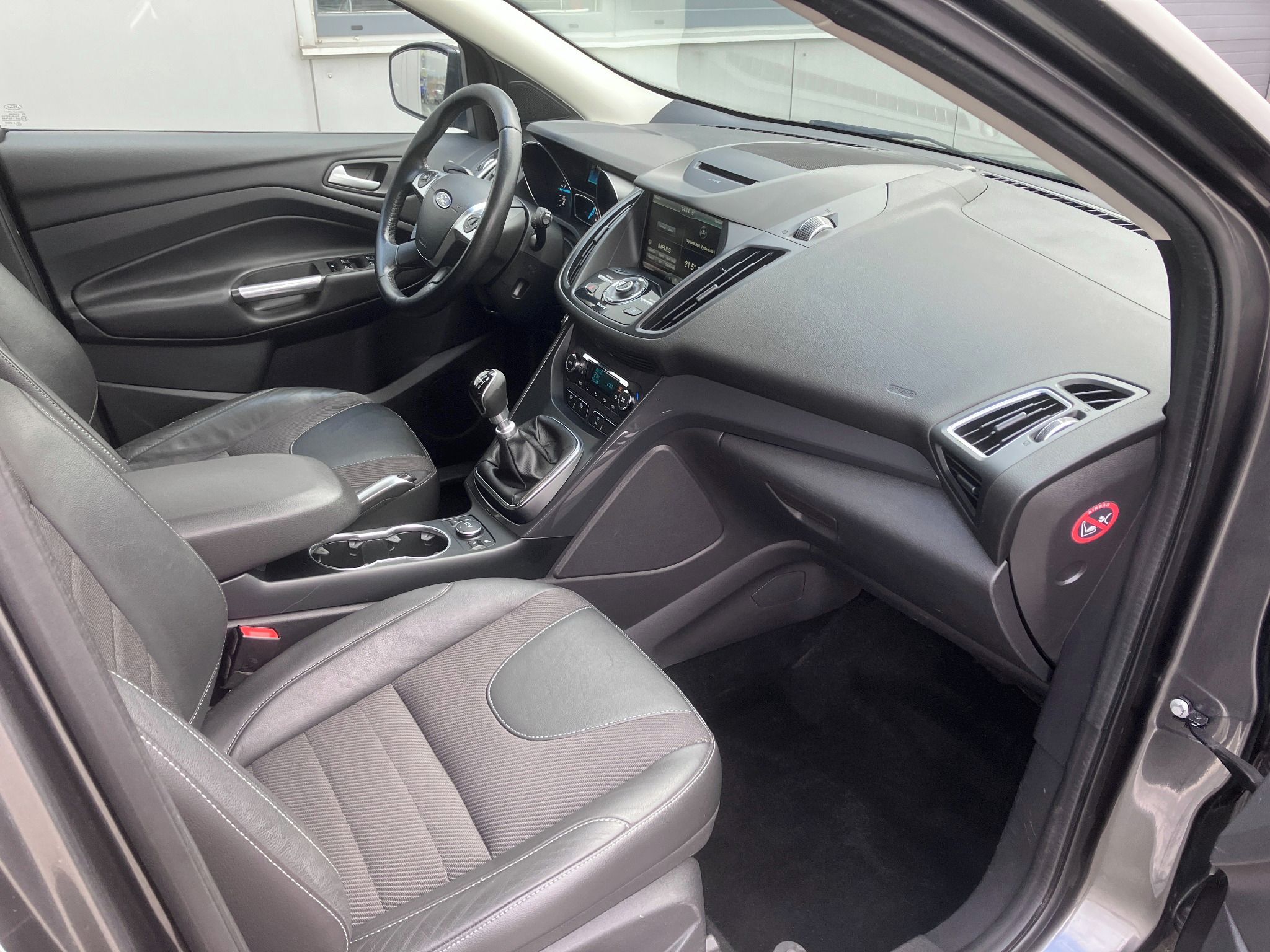 Ford Kuga, 2,0TDCI 4x4 110kW manuál - fotka 6