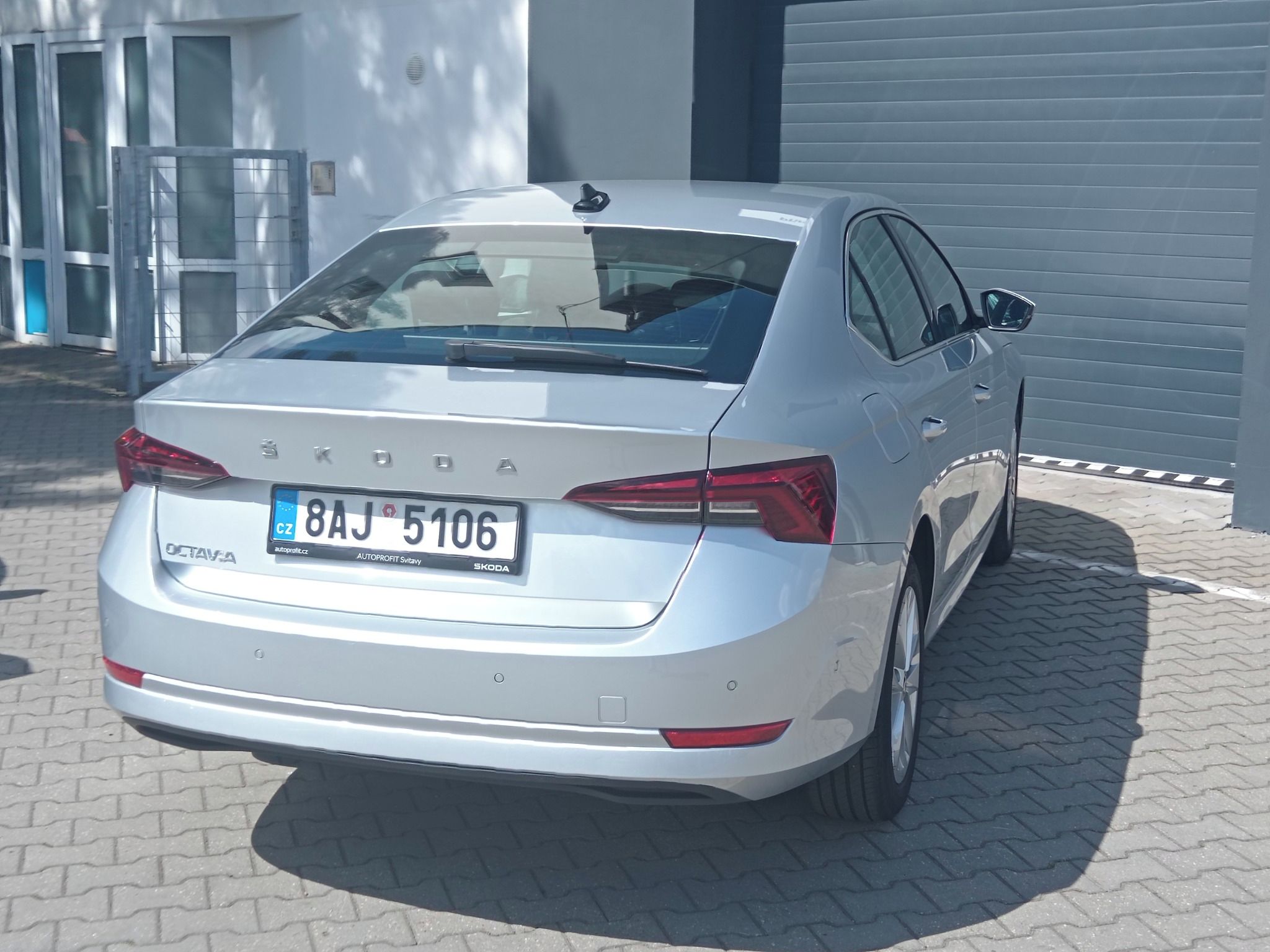 Škoda Octavia, 2,0 TDi, Style DSG - fotka 5