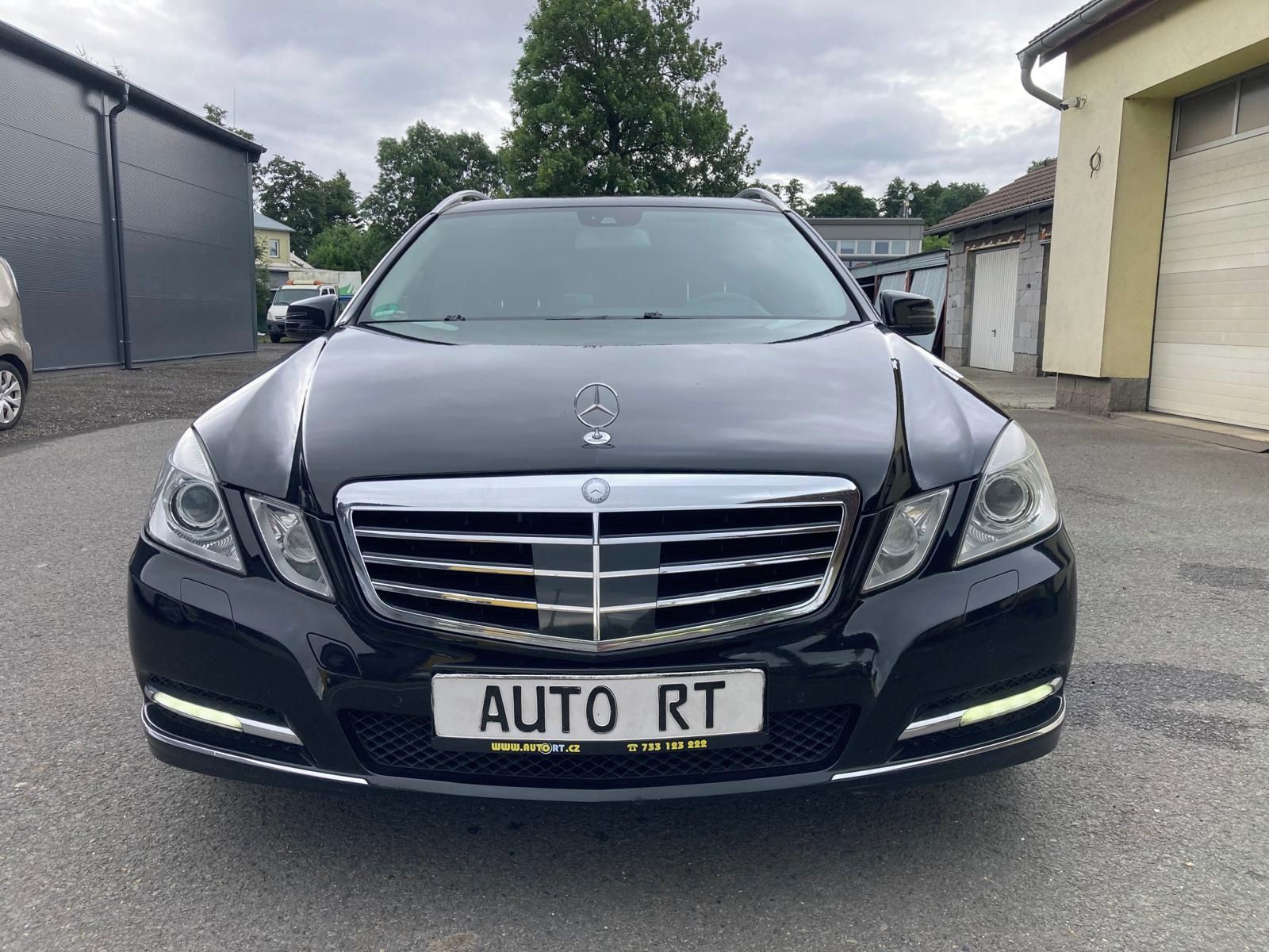 Mercedes-Benz Třídy E, 220 CDI,125kw,AMG - fotka 2