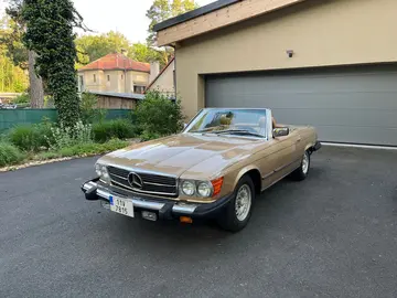 Mercedes-Benz SL, Mercedes-Benz 380SL R107