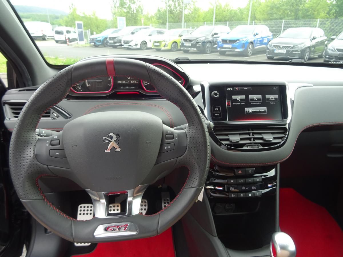 Peugeot 208, GTi 1.6 30th Anniversary - fotka 3