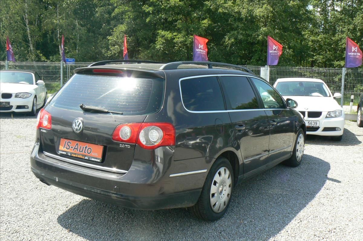 Volkswagen Passat, 2,0 TDi Combi - fotka 5