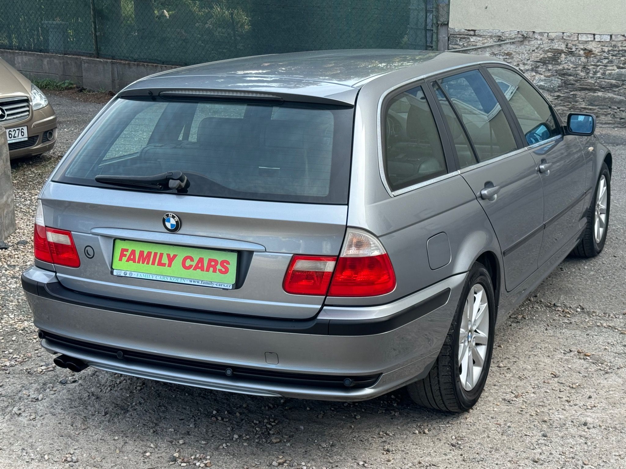 BMW Řada 3, 320i,125KW,TEMPOMAT,VÝHŘEV - fotka 6