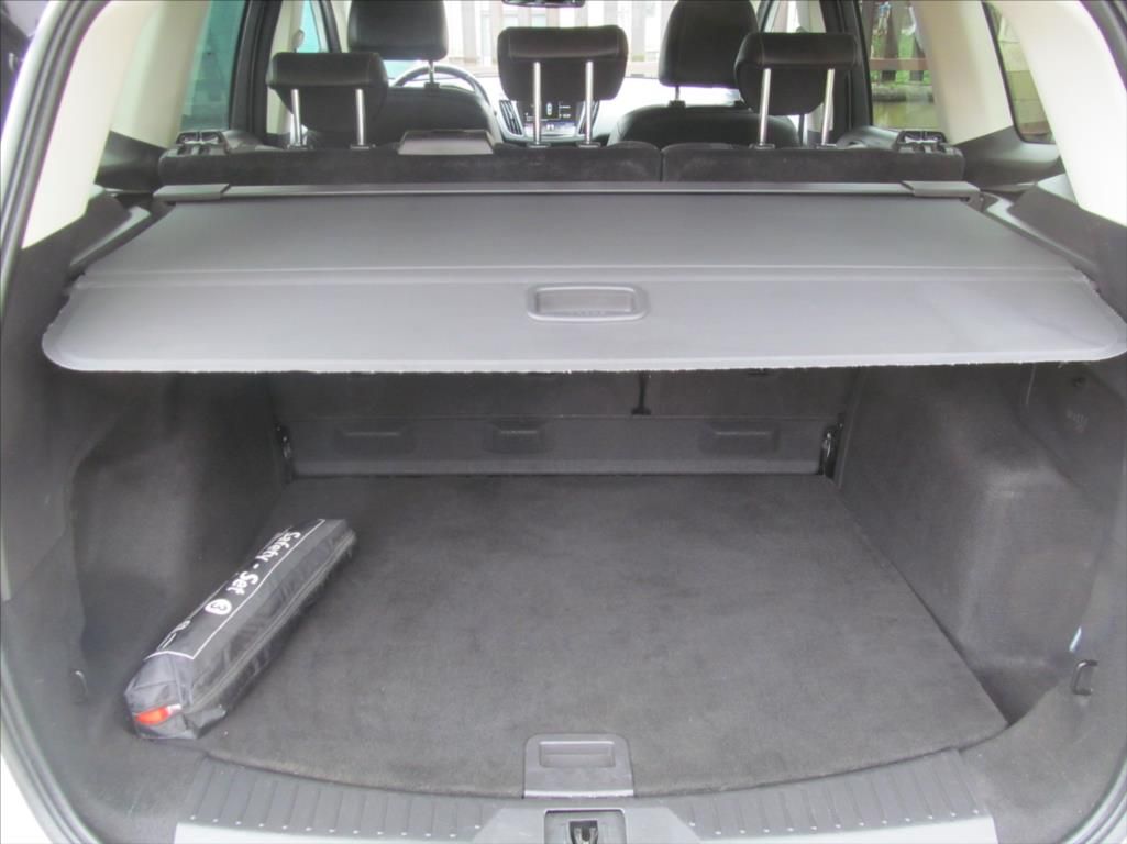 Ford Kuga, 2,0 TOP STAV  4x4 TITANIUM TAŽ - fotka 6