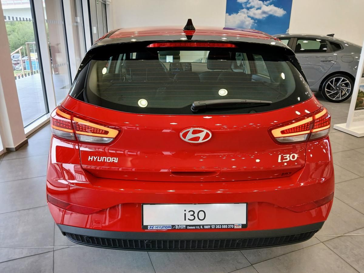 Hyundai i30, 1,0 T-GDI COMFORT - fotka 4