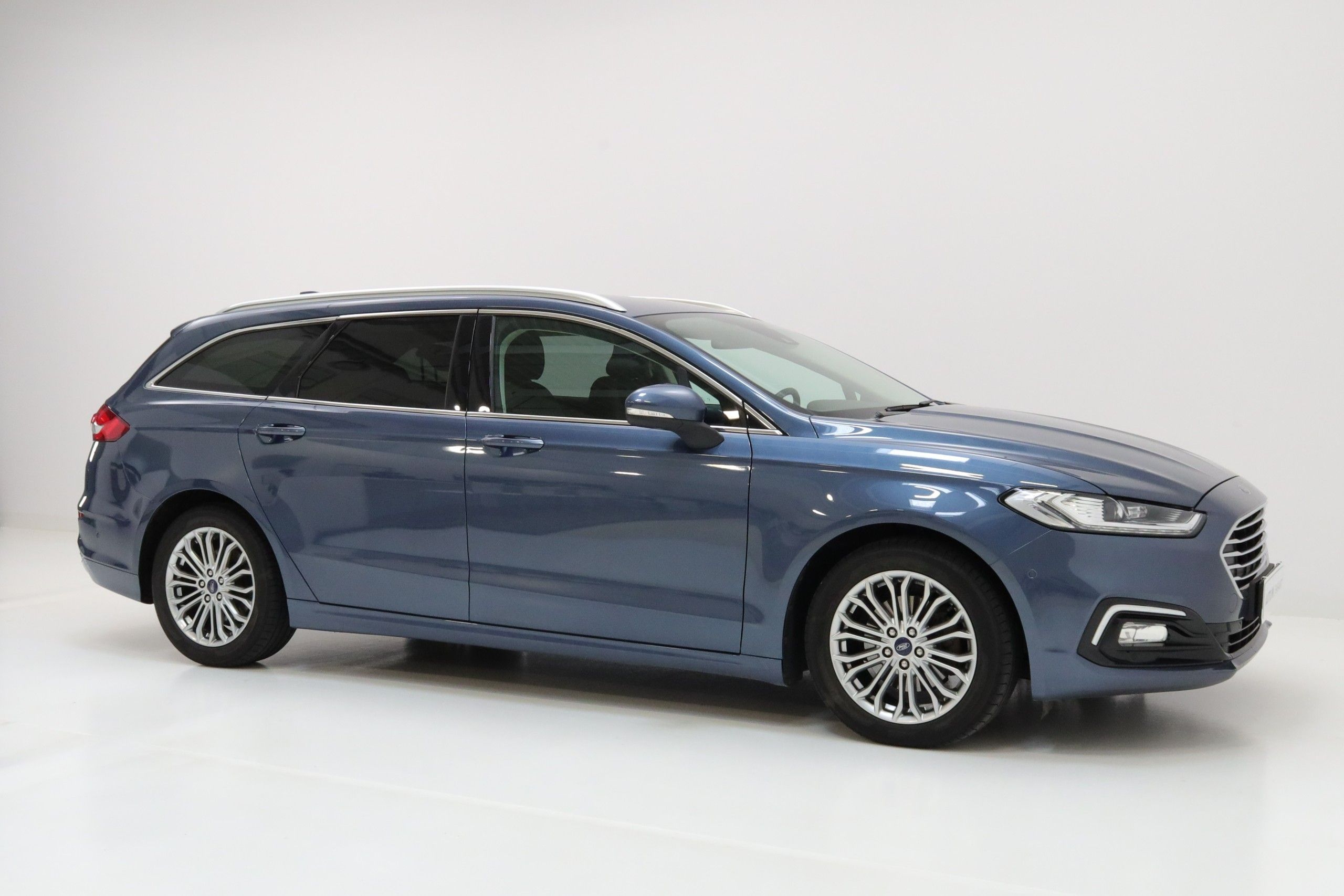 Ford Mondeo, 140kW,AT8,nové ČR,1.maj.servis - fotka 4