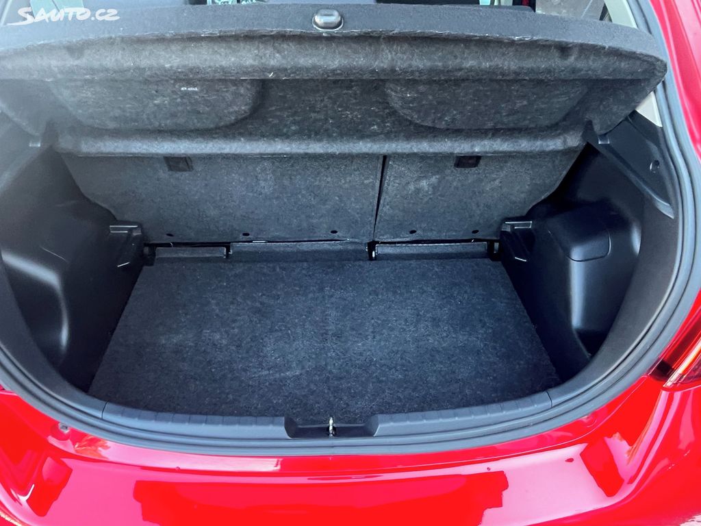 Toyota Yaris, fotka 10