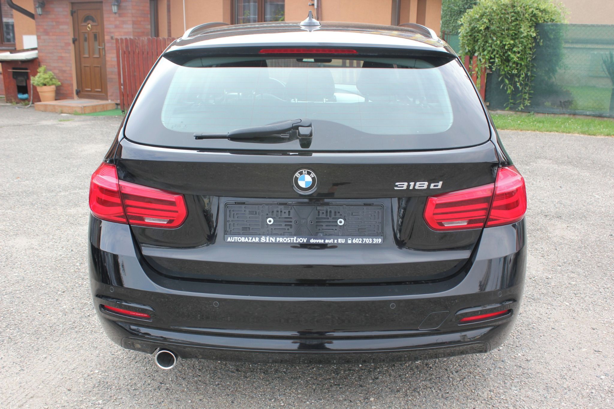 BMW Řada 3, 318D, FULL LED, NAVI, MANUÁL - fotka 6
