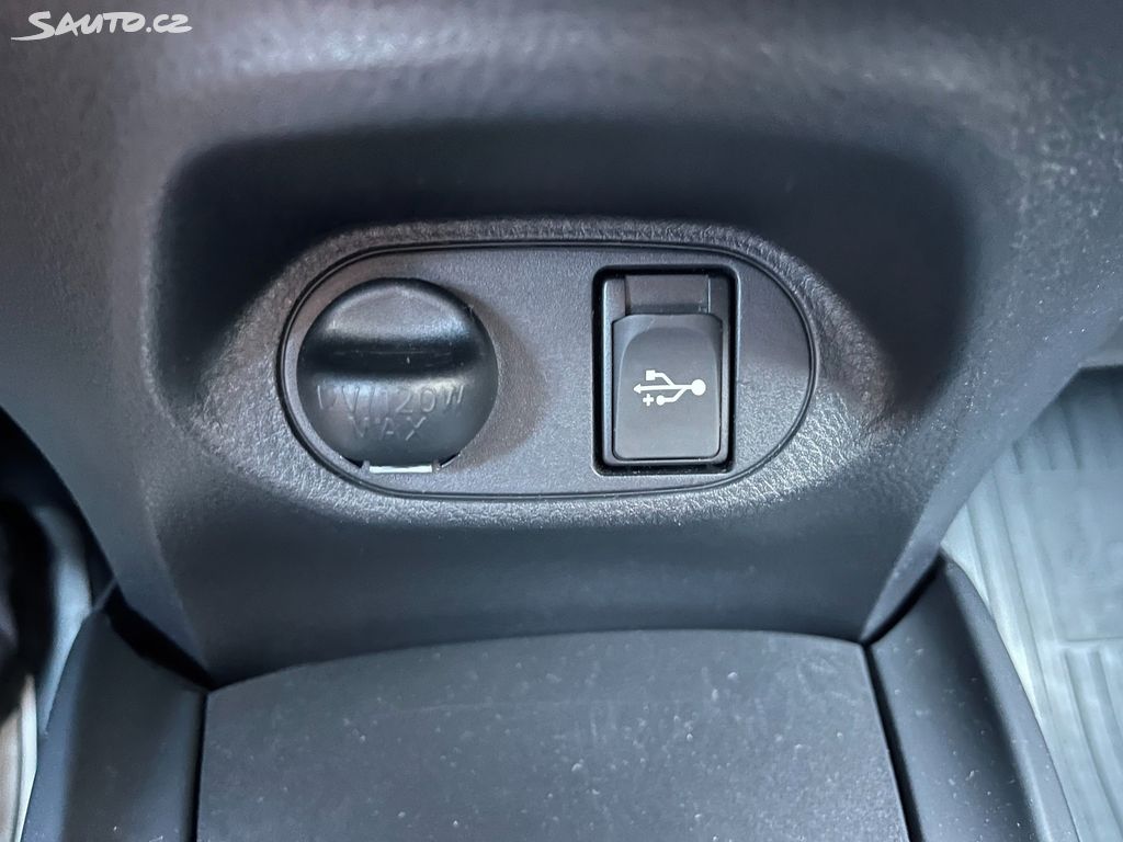 Toyota Yaris, fotka 14