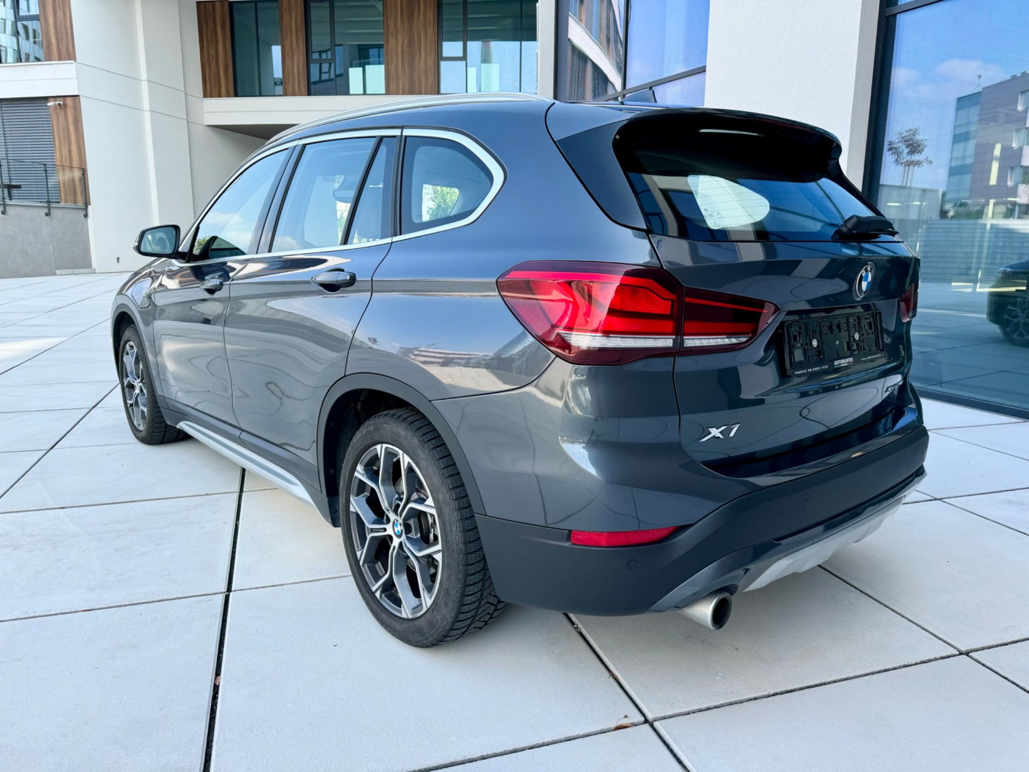 BMW X1, xDrive 25e AUT Plug in Hybrid - fotka 5