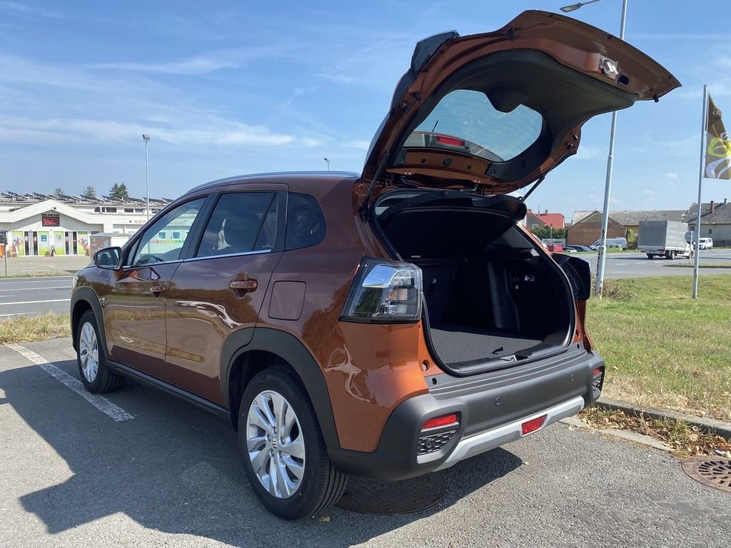 Suzuki S-Cross, 1,4 BoosterJet Premium MY25 - fotka 5