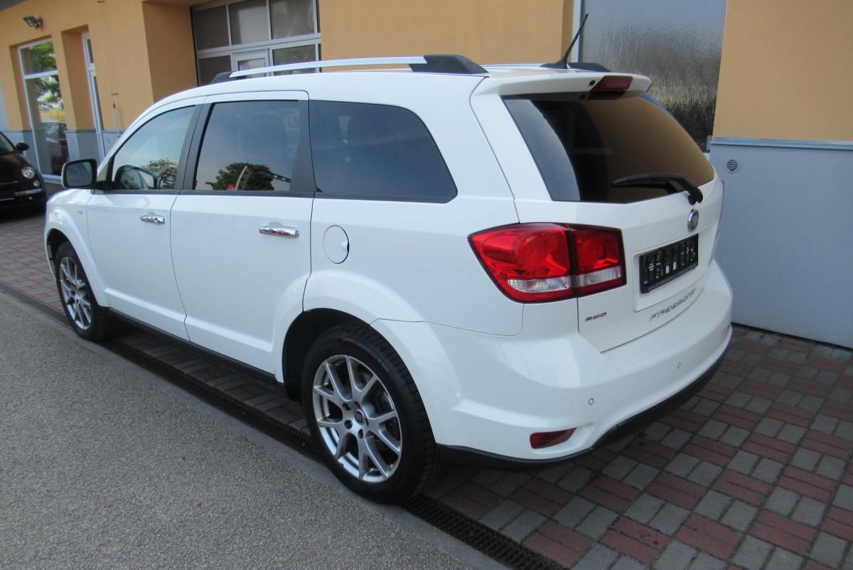 Fiat Freemont, 2.0 MJT 4x4 AUTOMAT NAVIGACE - fotka 6