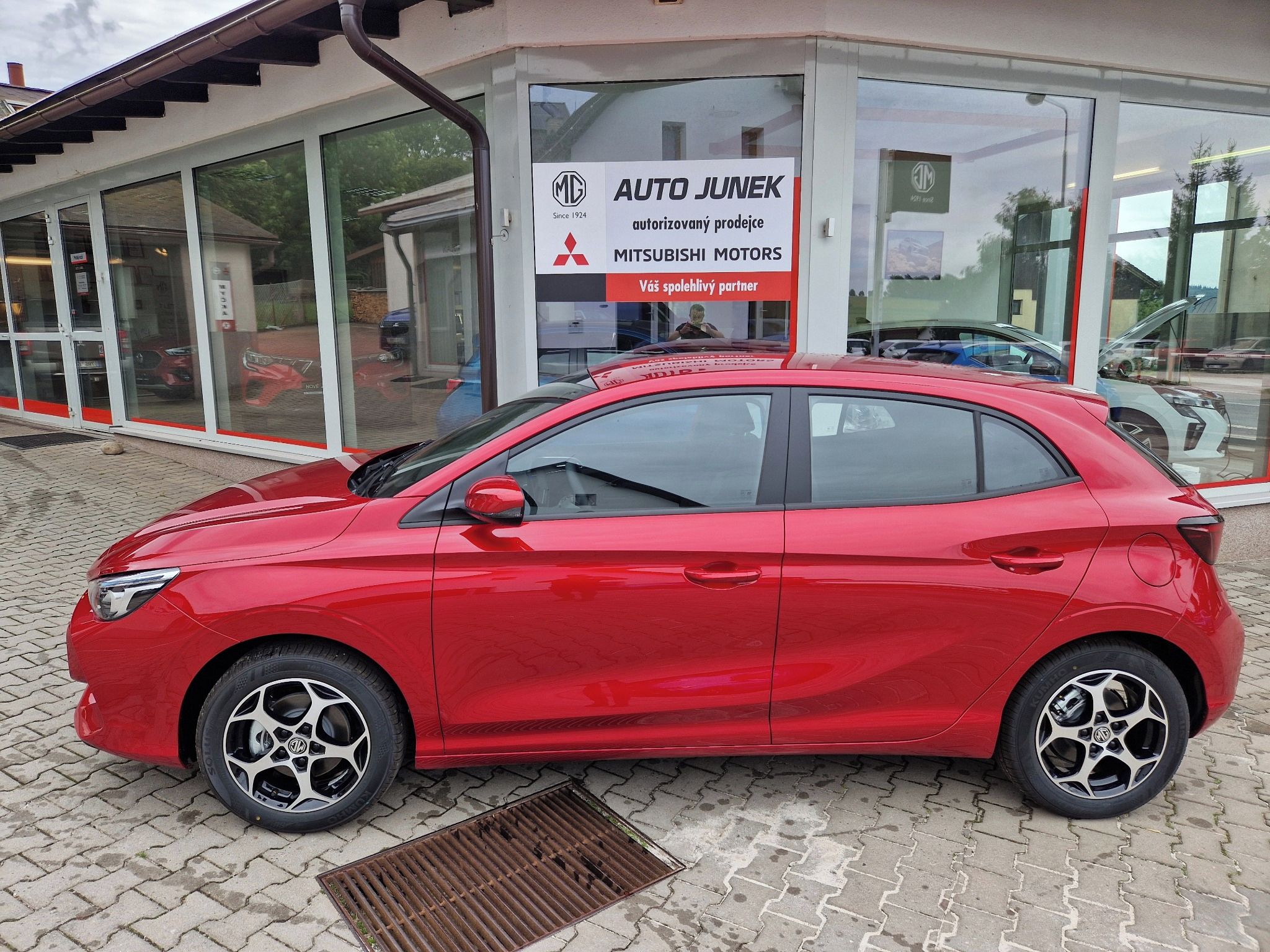 MG MG3, 1.5 HYBRID+ EMOTION - fotka 2