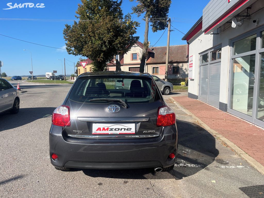Toyota Auris, fotka 5