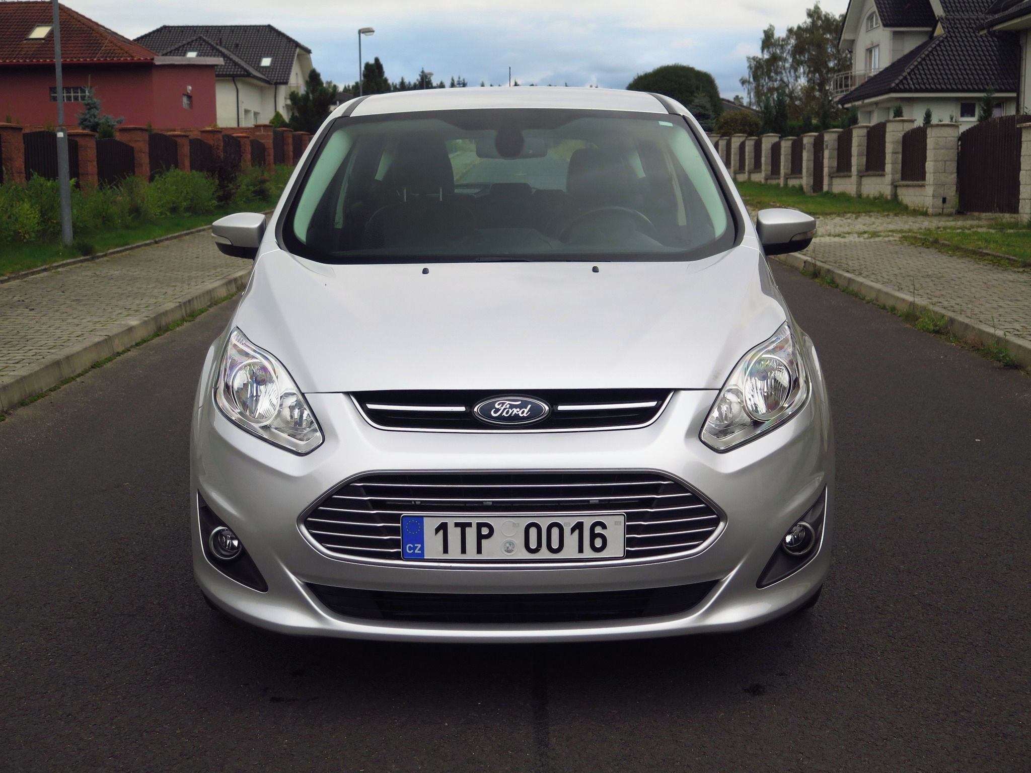 Ford C-MAX, PLUG-IN - Energi - Hybrid - fotka 2
