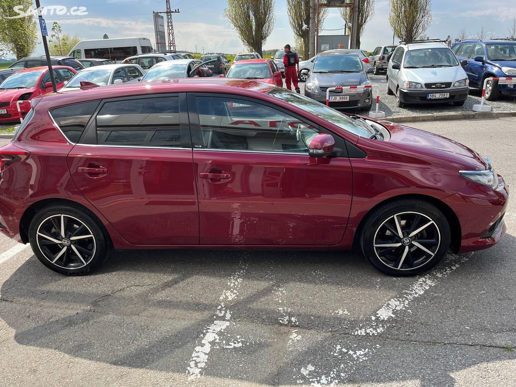 Toyota Auris, fotka 7