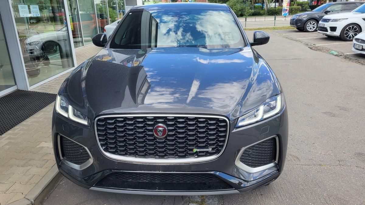 Jaguar F-Pace, 2,0 R-Dynamic SE D200 *AKCE* - fotka 2