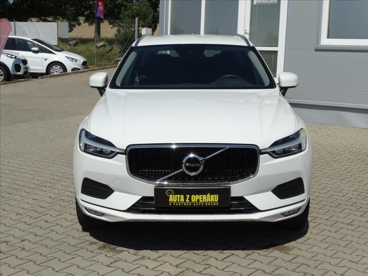 Volvo XC60, 2,0 D3 Momentum MAN ČR - fotka 2