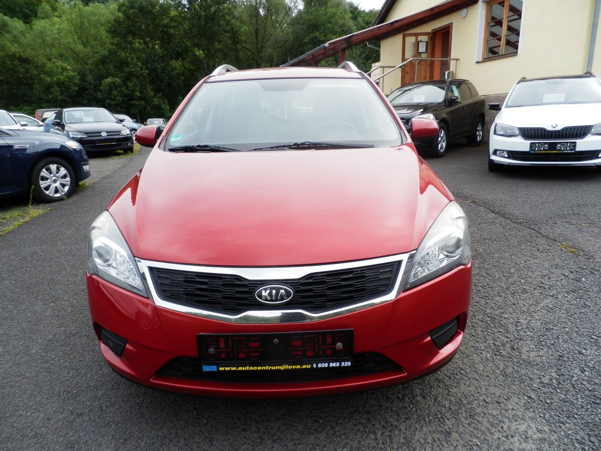 Kia Cee´d, 1,4 77KW KLIMA - fotka 2