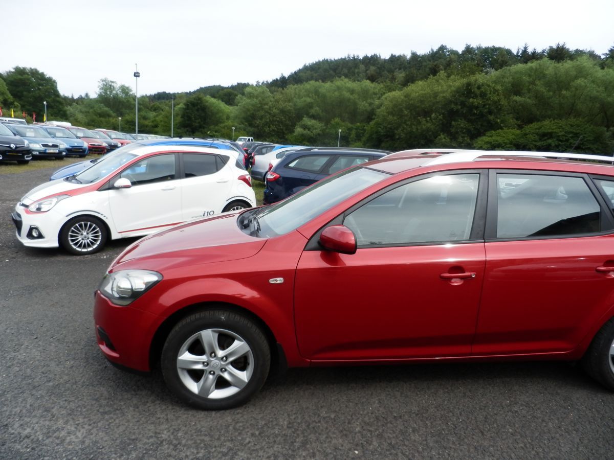 Kia Cee´d, 1,4 77KW KLIMA - fotka 6