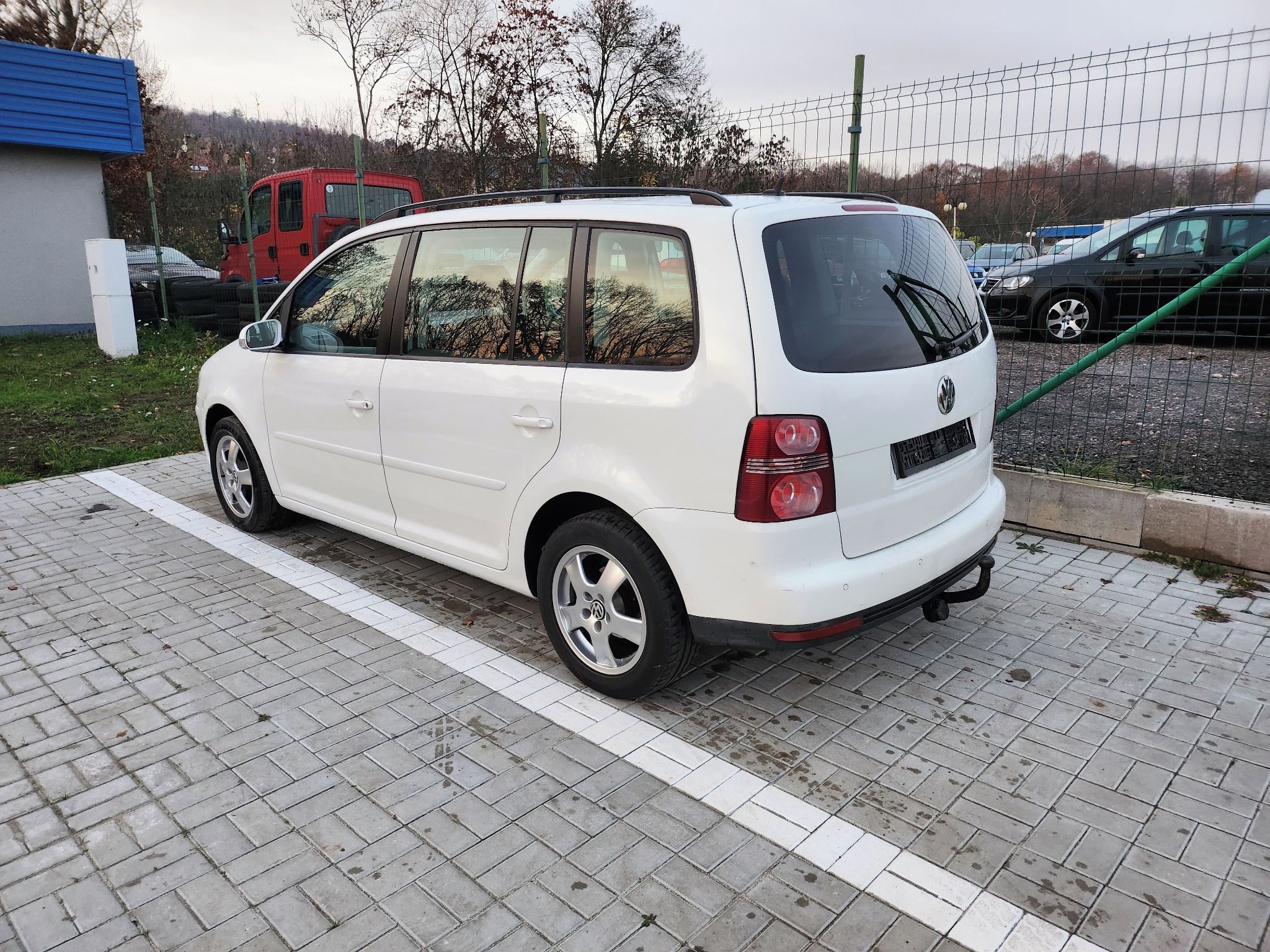 Volkswagen Touran, 2.0 Tdi - fotka 2