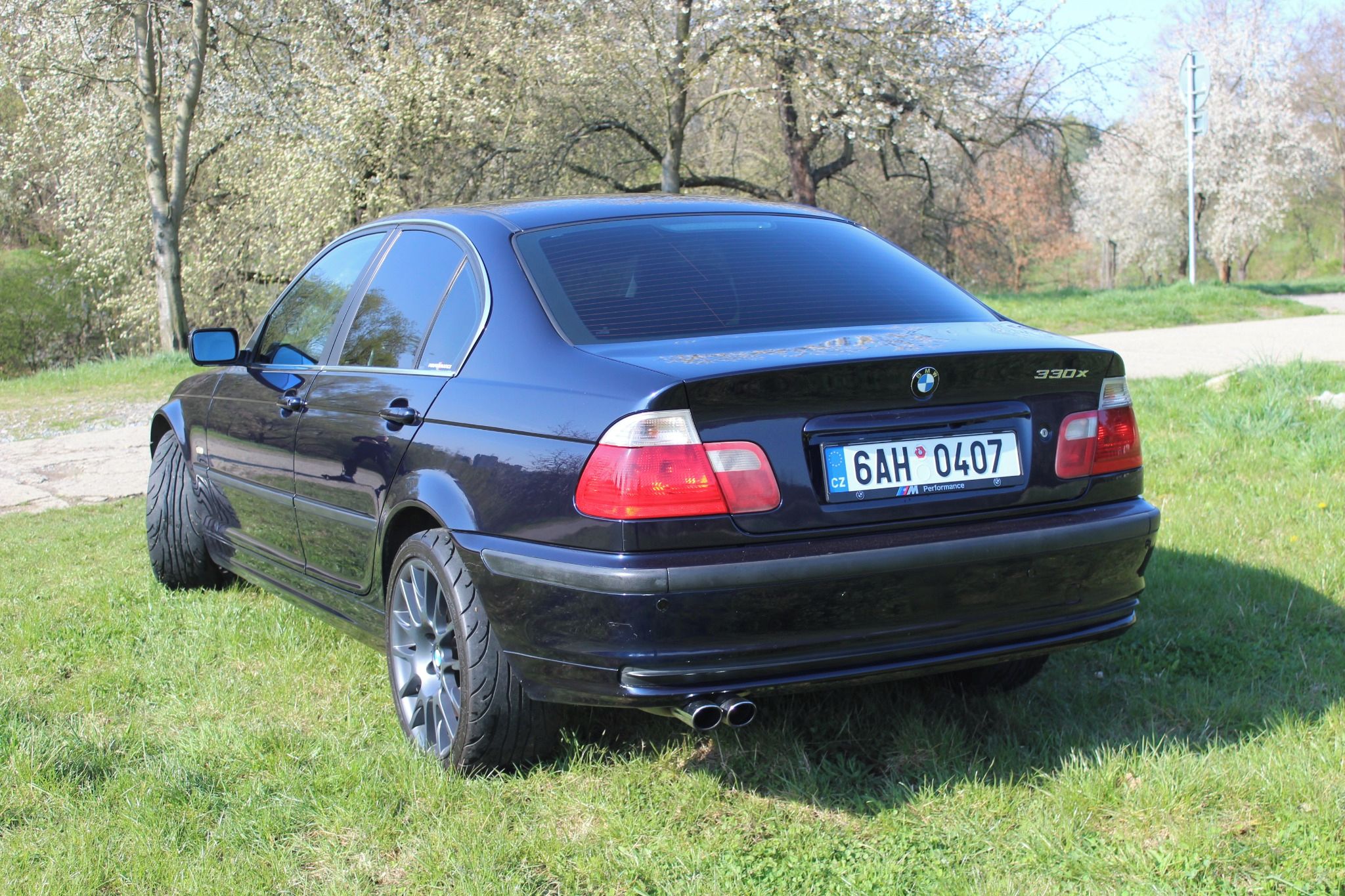 BMW Řada 3 - fotka 4