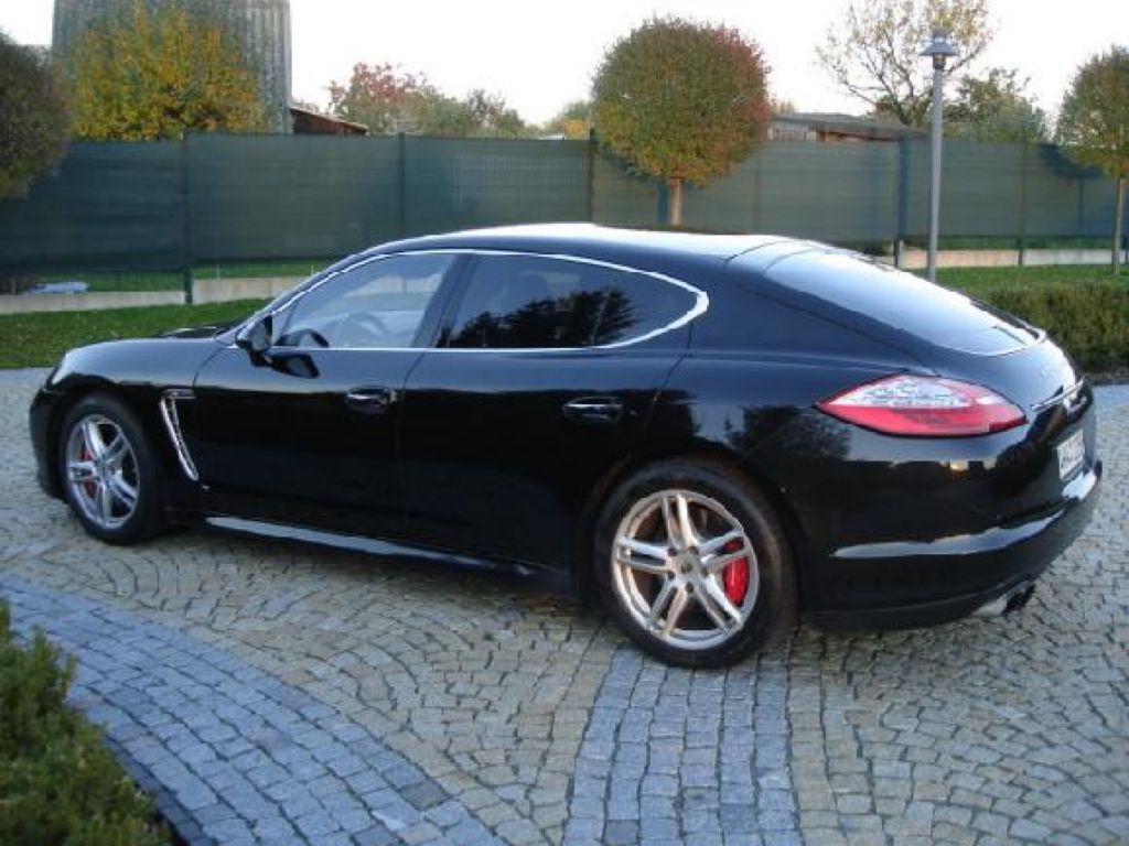 Porsche Panamera, TURBO NOVÉ V ČR PRVNÍ MAJITEL - fotka 5