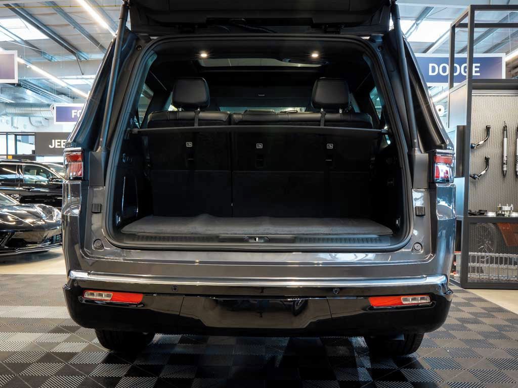 Jeep Wagoneer, 5.7 Wagoneer V8, HeadUp - fotka 6