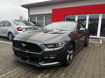 Ford Mustang, 3.7 V6 Automatic, cabrio
