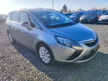 Opel Zafira, 1.6i 7 Míst, Klima