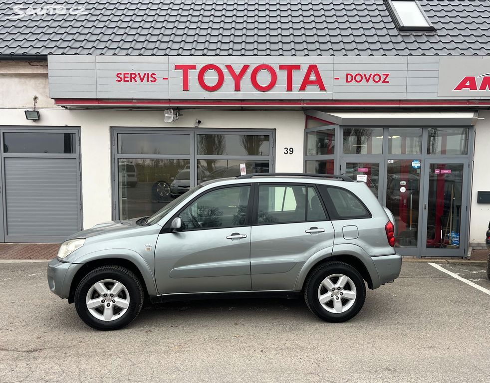Toyota Rav4, fotka 2