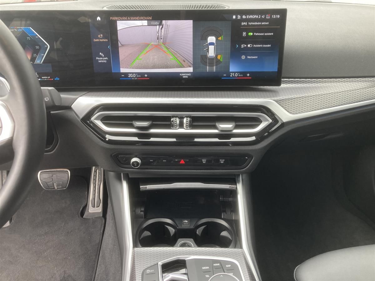 BMW Řada 3, 320d xDrive Touring - fotka 6