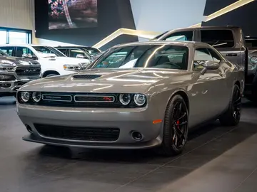 Dodge Challenger, 5.7 V8 R/T, Performance pack.