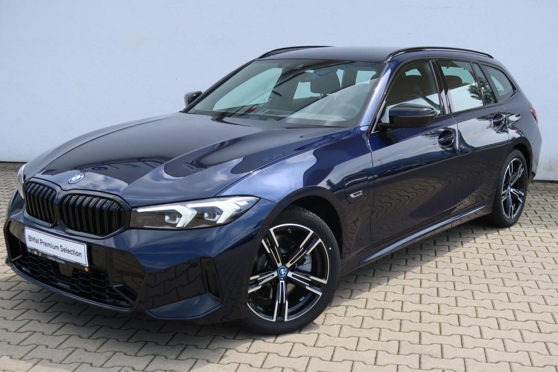 BMW Řada 3, 320e xDrive Touring