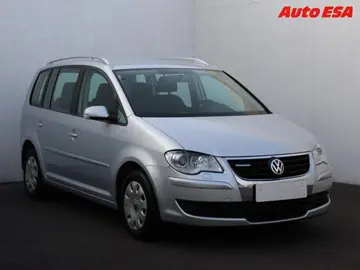 Volkswagen Touran, 1.4tsi,tažné,aut.klima