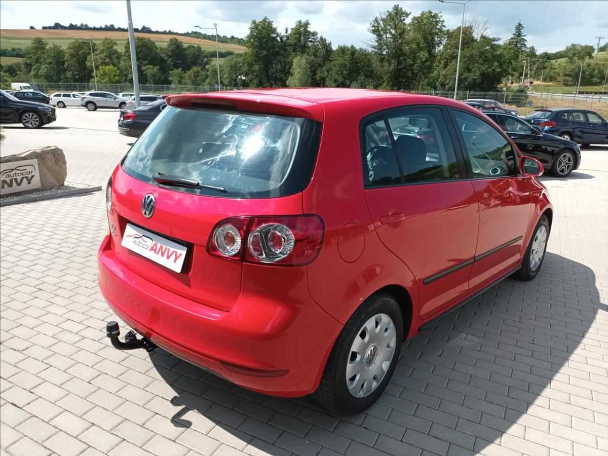 Volkswagen Golf Plus, 1,6 TDI,66KW,SERVISKA,TAŽNÉ - fotka 5