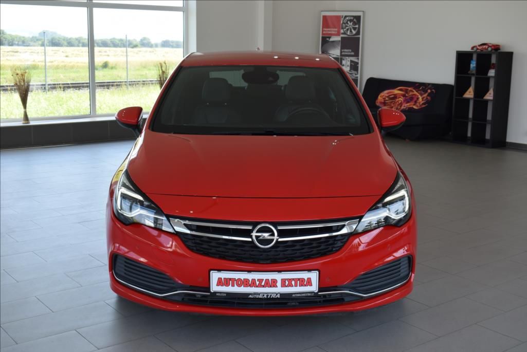 Opel Astra, 1,6 CDTi, OPC Line,FULL LED, - fotka 2