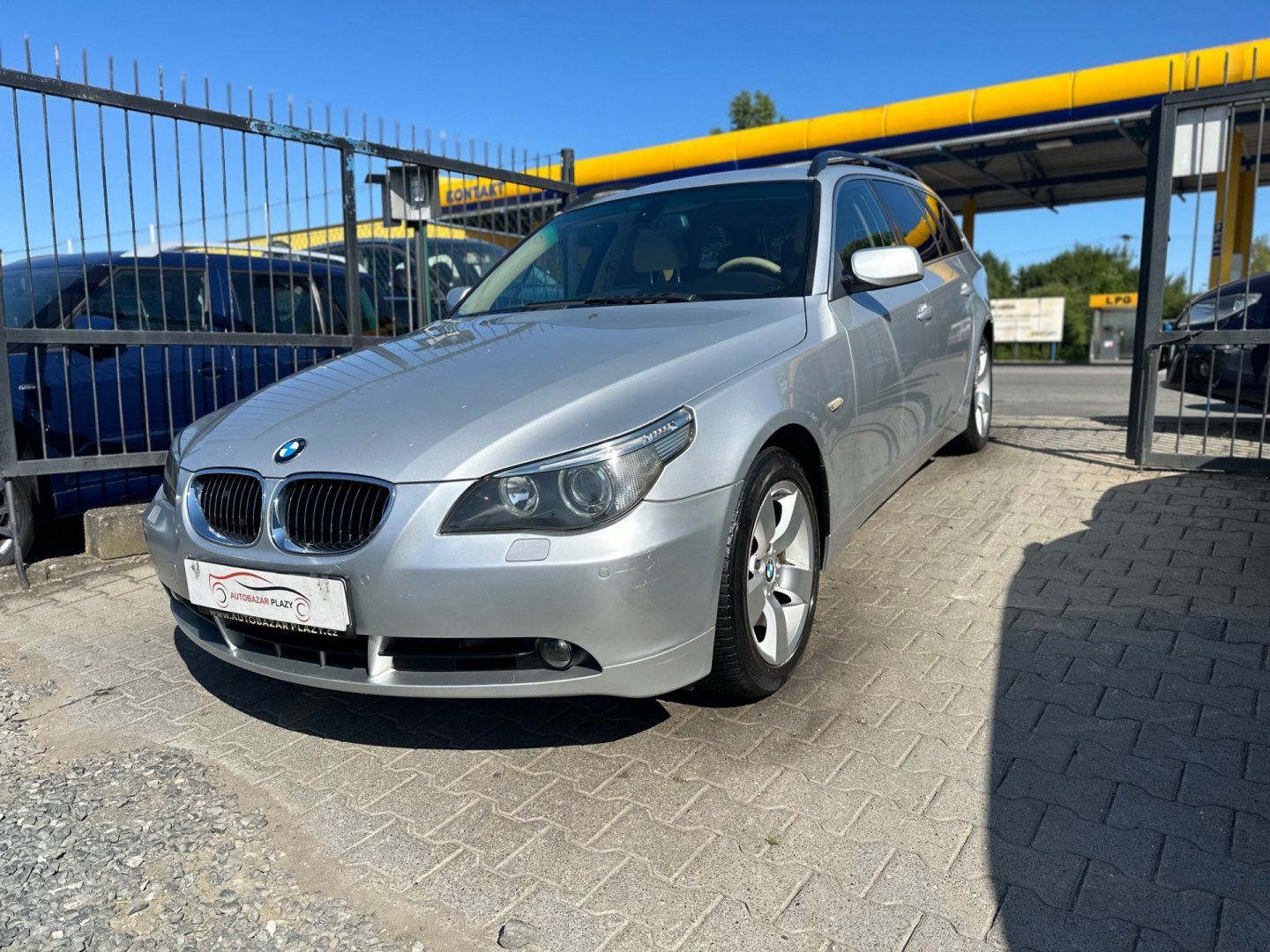 BMW Řada 5, 530Xd PĚKNÝ STAV - fotka 4