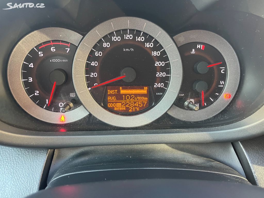 Toyota Rav4, fotka 21