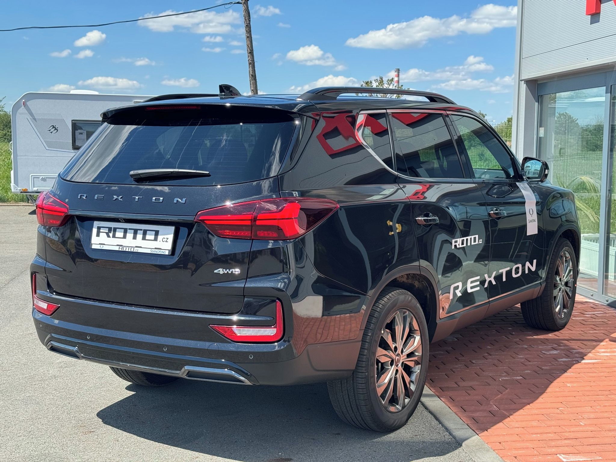 SsangYong Rexton, 8AT; 4x4; BLACK EDITION - fotka 5