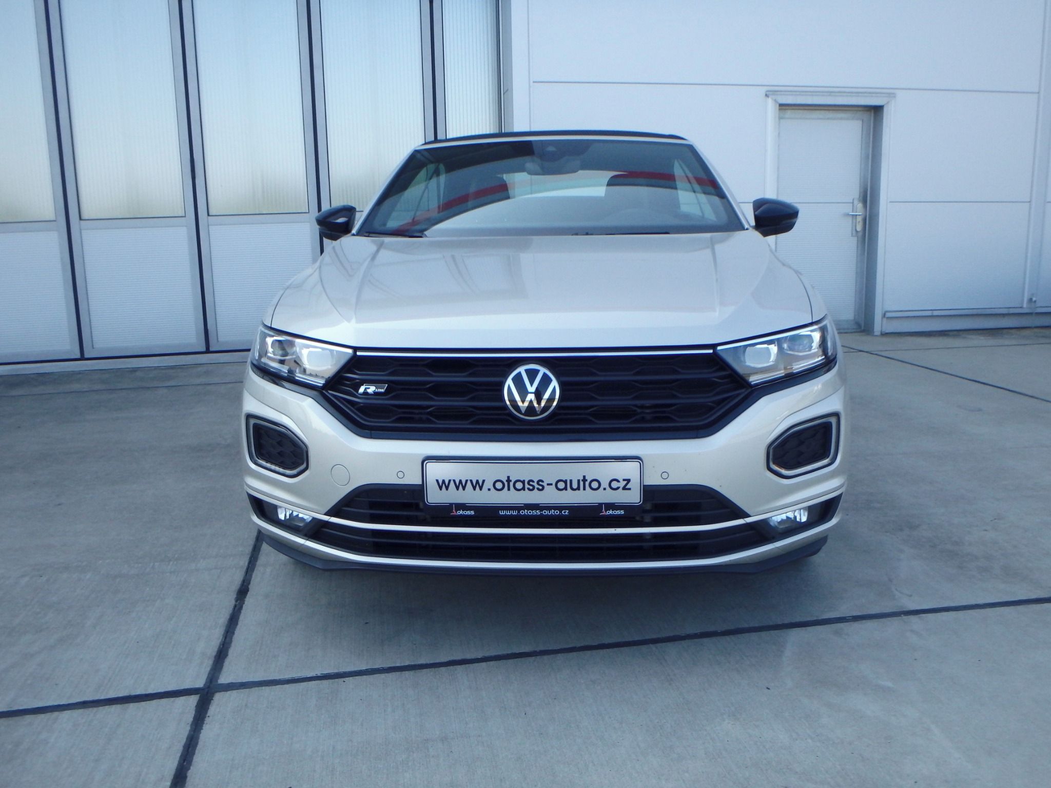 Volkswagen T-Roc, Cabriolet R-Line 1,5 TSI A7 - fotka 2