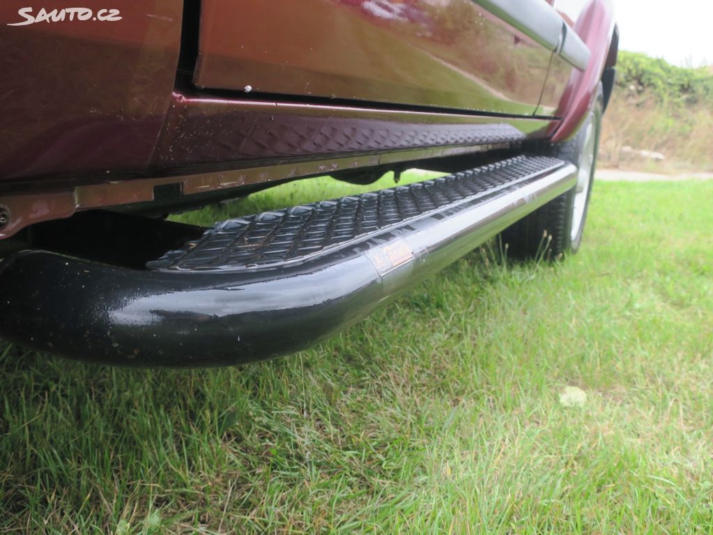 Jeep CHEROKEE 2001 из Чехии