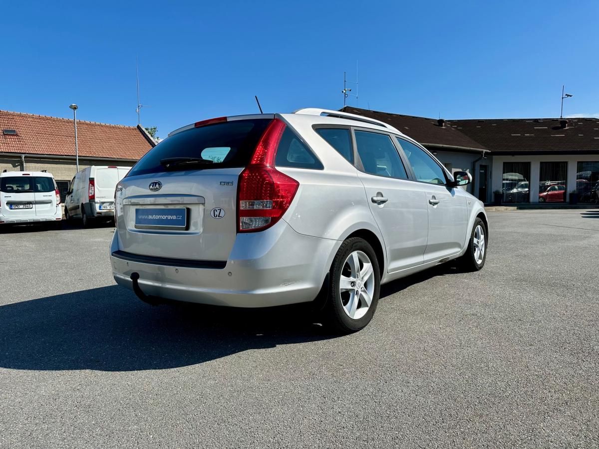 Kia Cee´d, 1.6 CRDI 85 KW -CZ- 1.Majitel - fotka 5