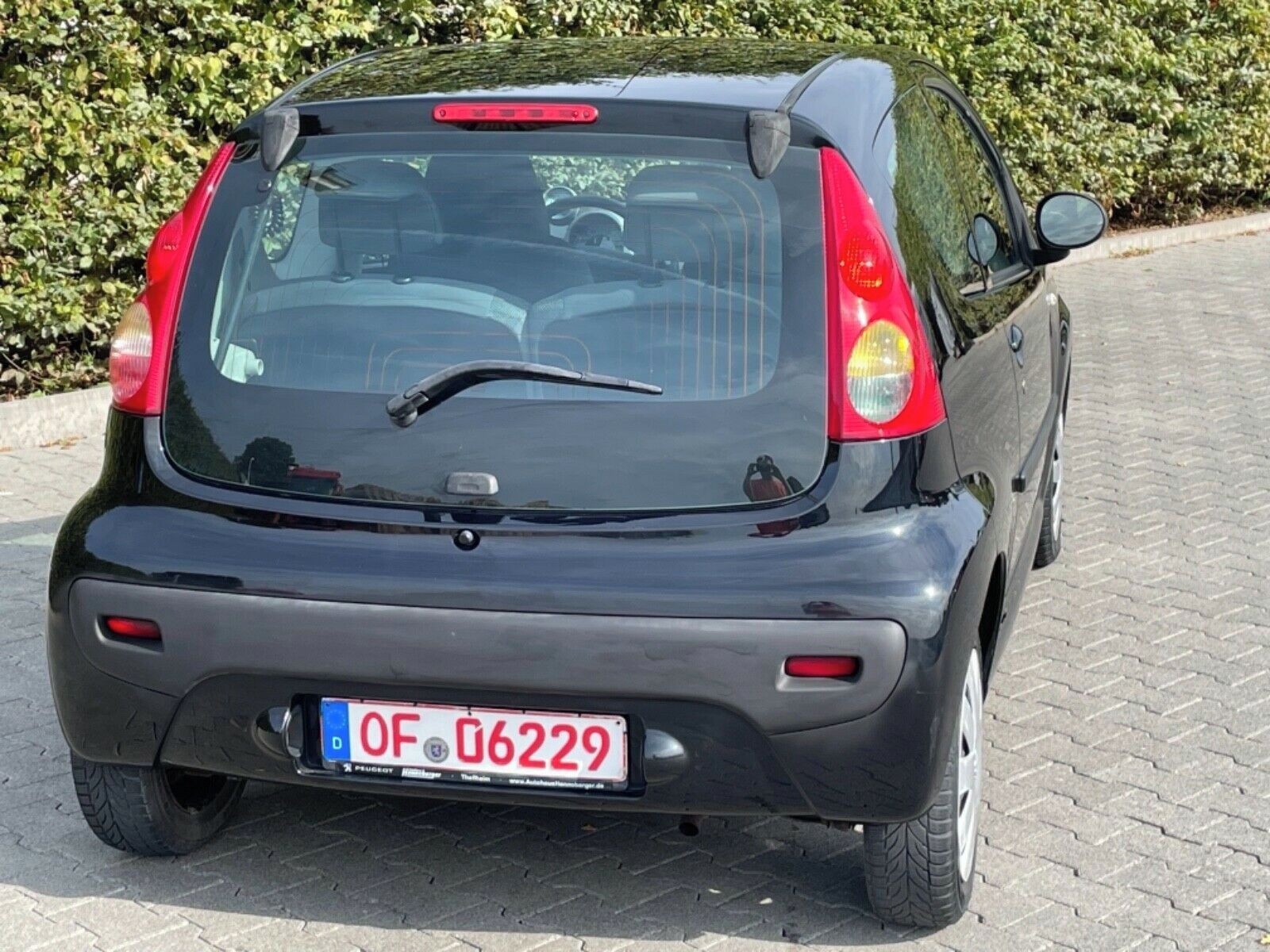 Peugeot 107, plny servis - fotka 4