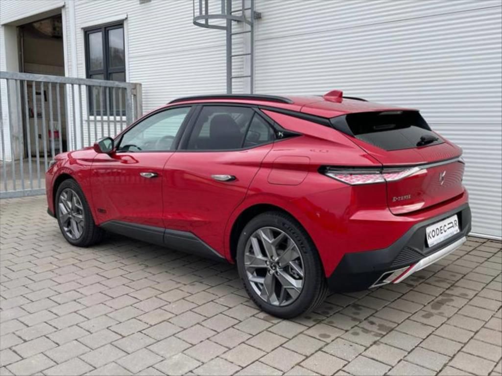 DS 4, 1,6 E-TENSE 225k 8AT 4x2  TROC - fotka 4