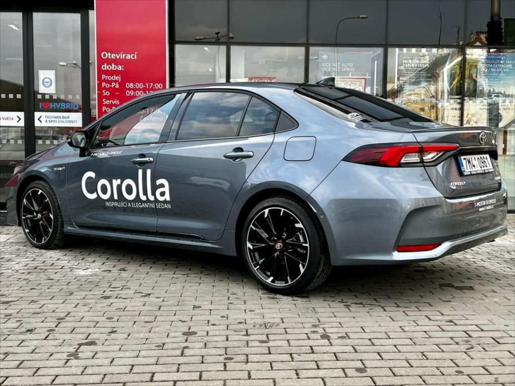 Toyota Corolla, 1,8 GR Sport + Dynamic - fotka 3