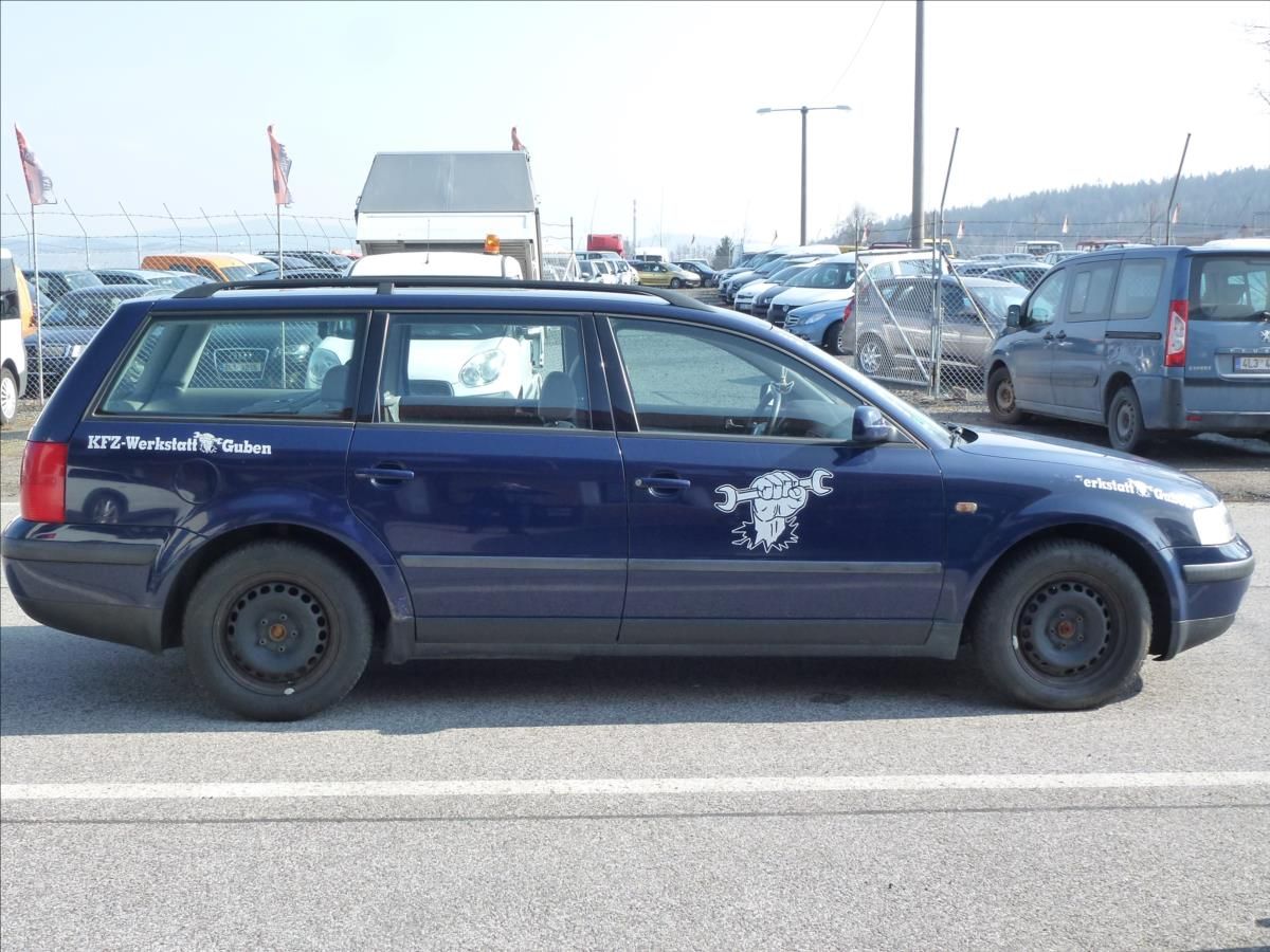 Volkswagen Passat, 1,6 Bez dokladů !!! na ND - fotka 4