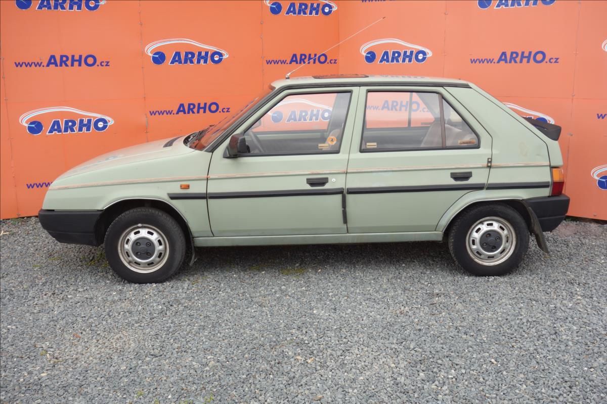 Škoda Favorit, 1,3 KOUPENO NOVÉ V ČR, 1 MAJ. - fotka 4