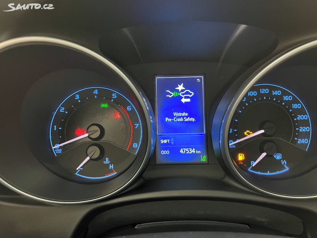 Toyota Auris, fotka 16
